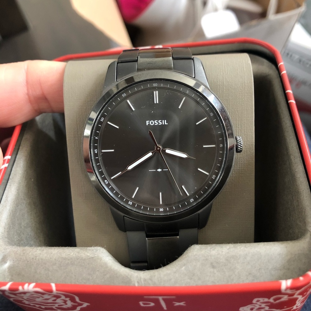 Brand new men’s FOSSIL watch - “the minimalist”